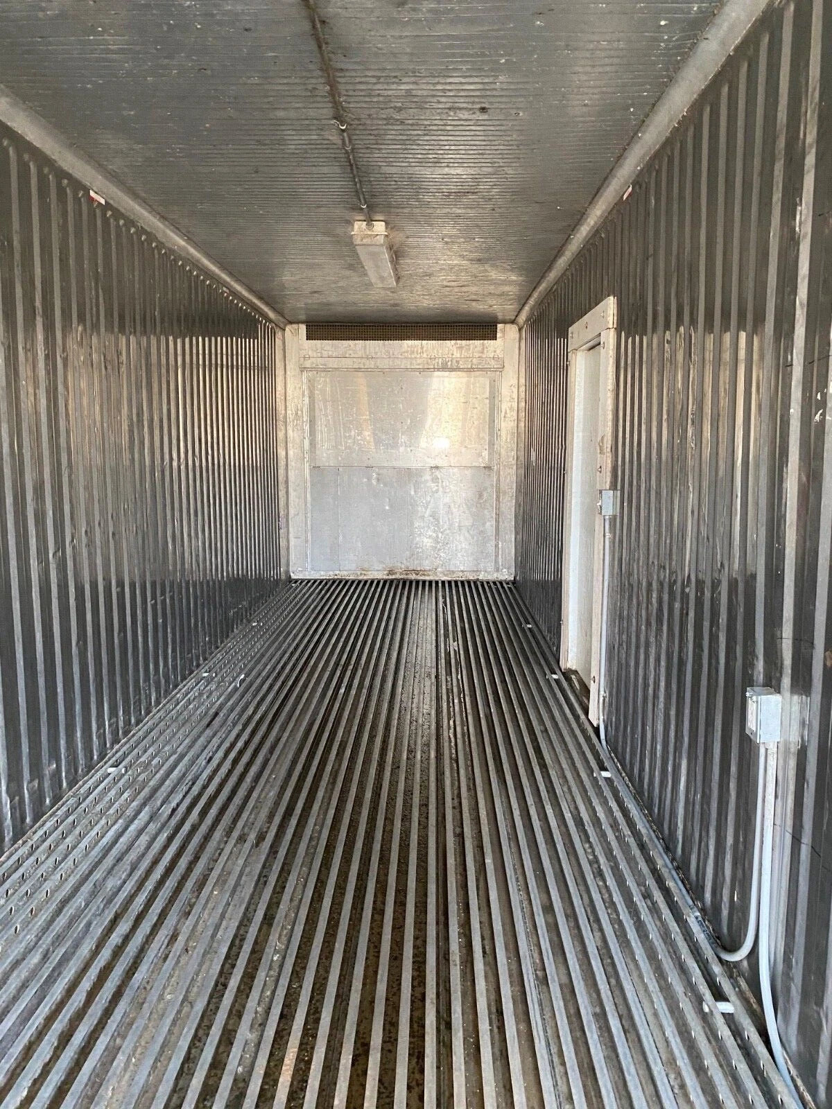 40ft Refrigerated Shipping Container – With Custom Side Door Access image 8