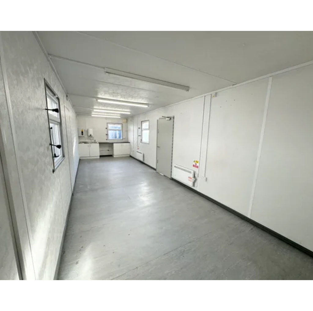 32 X 10ft Customized Containers image 6