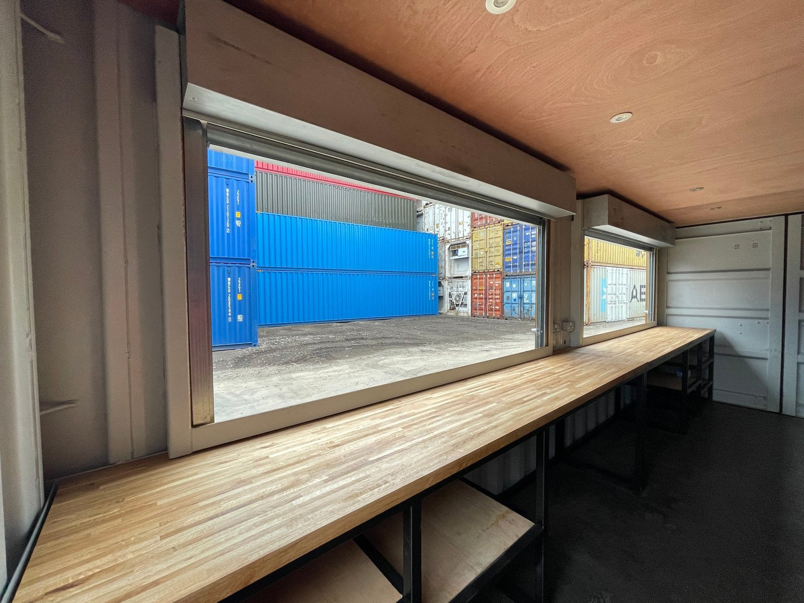 20ft Converted Container Bar – Fully Customized Outdoor Serving Unit image 3