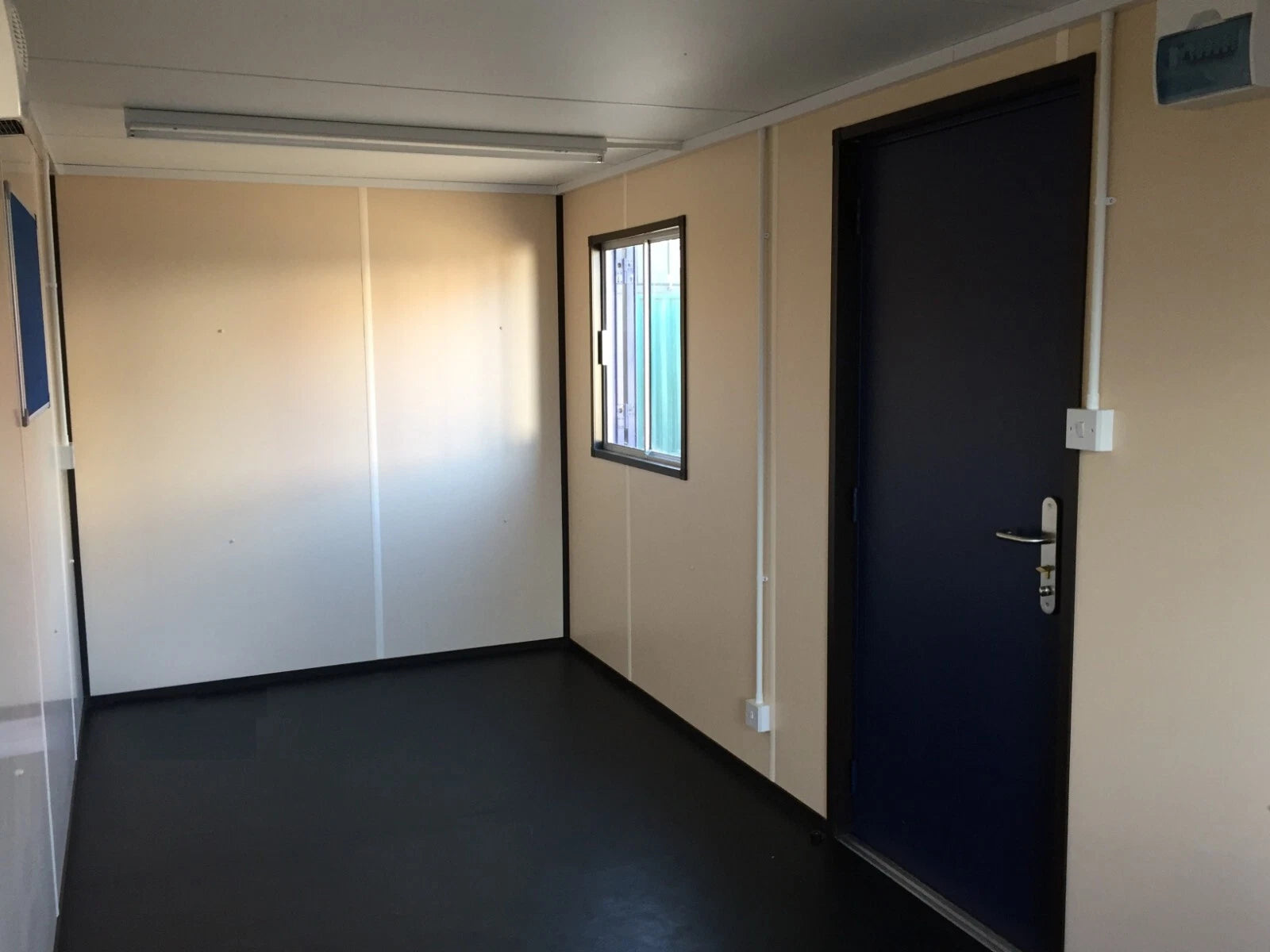 Portable Office Site Cabin Container 20ft x 8 ft image 2