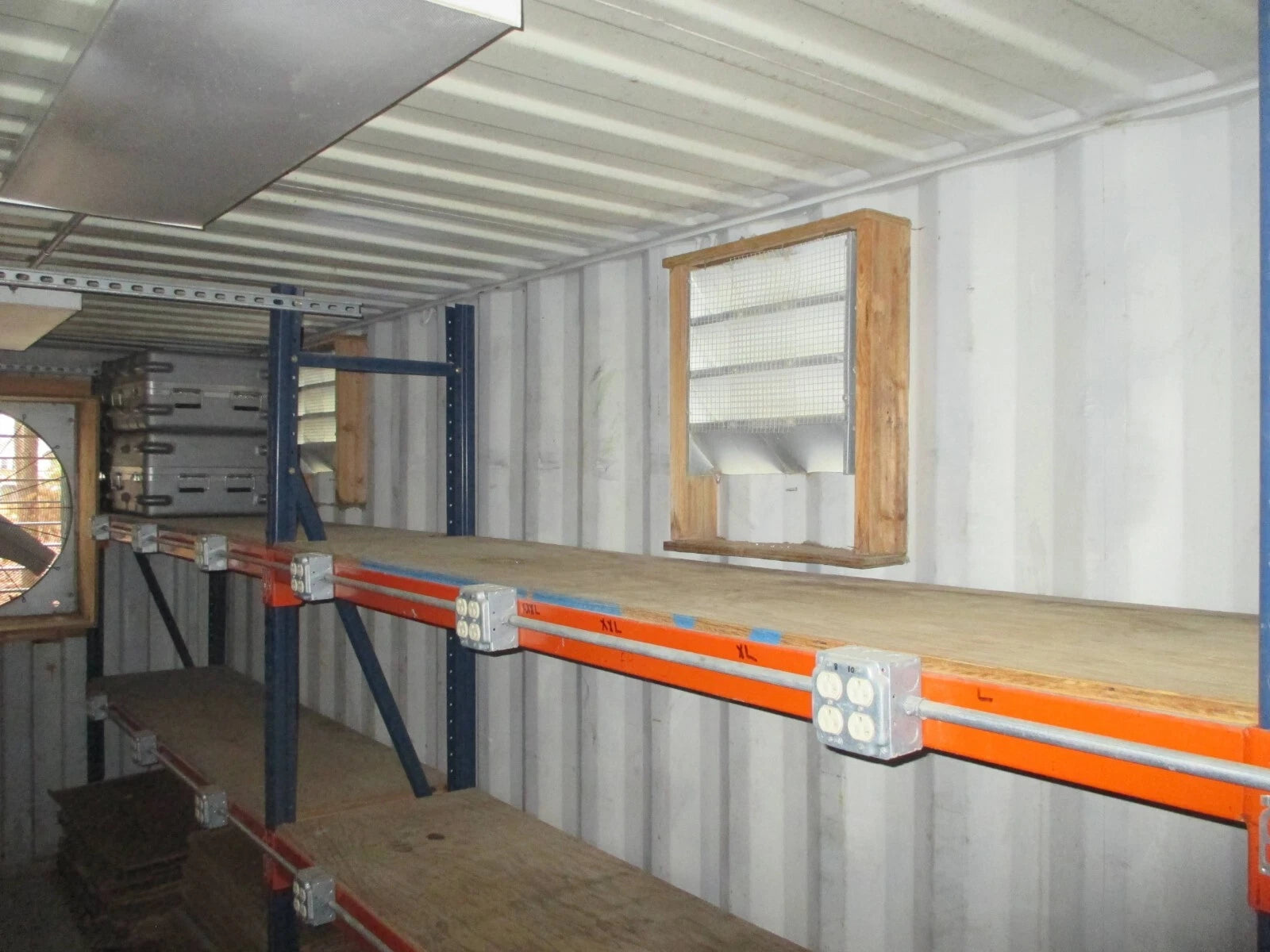 40 ft Container Shop – Climate Controlled Office + Inventory Storage / Racking image 3