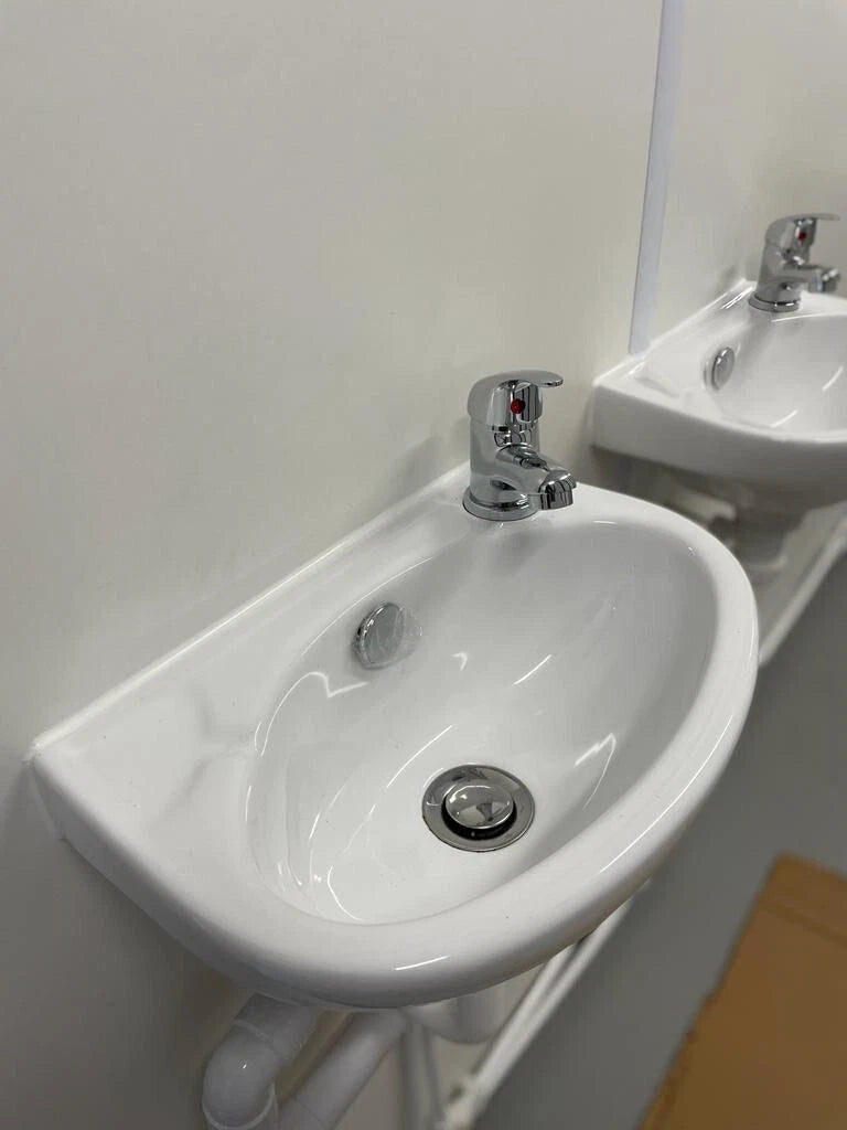 20ft x 8ft Shipping Container Toilet Block – Reading image 8