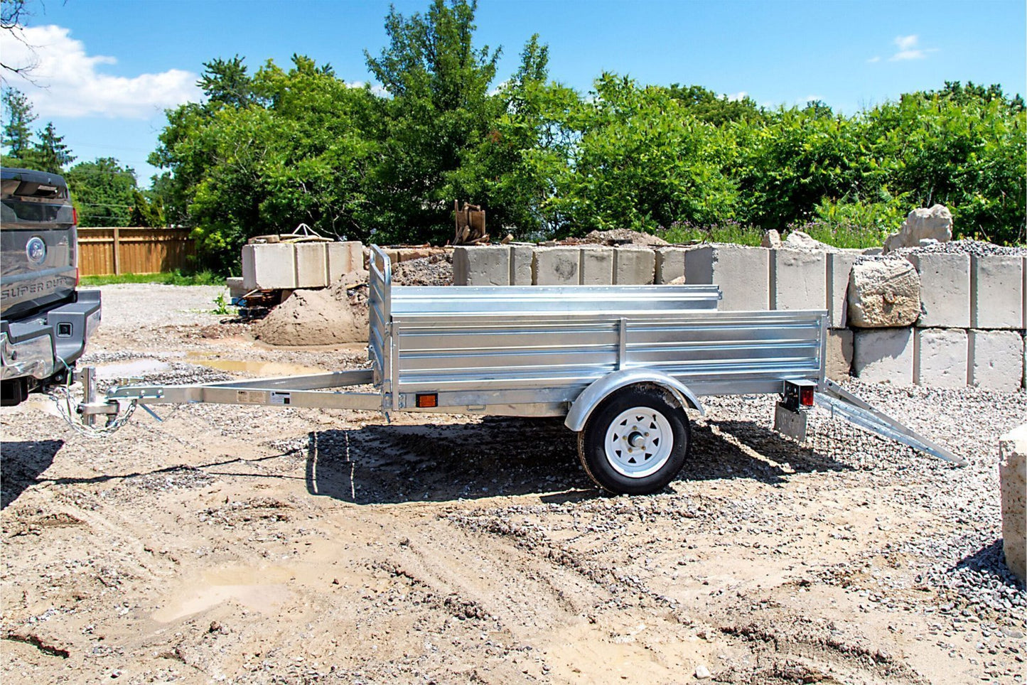 DK2 5-ft x 7-ft Steel Utility Trailer with Ramp Gate ( 1639-lb Capacity ) 2491713 image 5