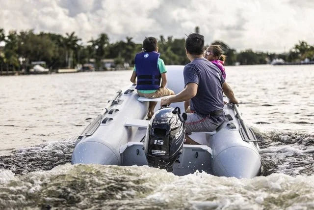 Suzuki 15 HP Outboard Motor DF15AS5 image 1