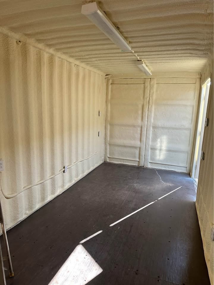 Custom 20ft/40ft Shipping Container – Insulated w/ Electric & Door – Ready to Go! image 1