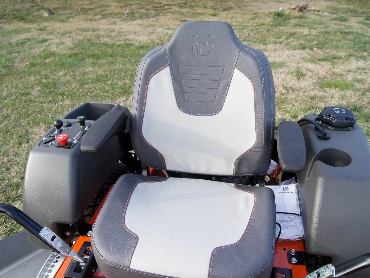 Husqvarna MZ61 61″ Zero Turn Lawns Mowers 24HP KAW (Scratch and Dent) image 5