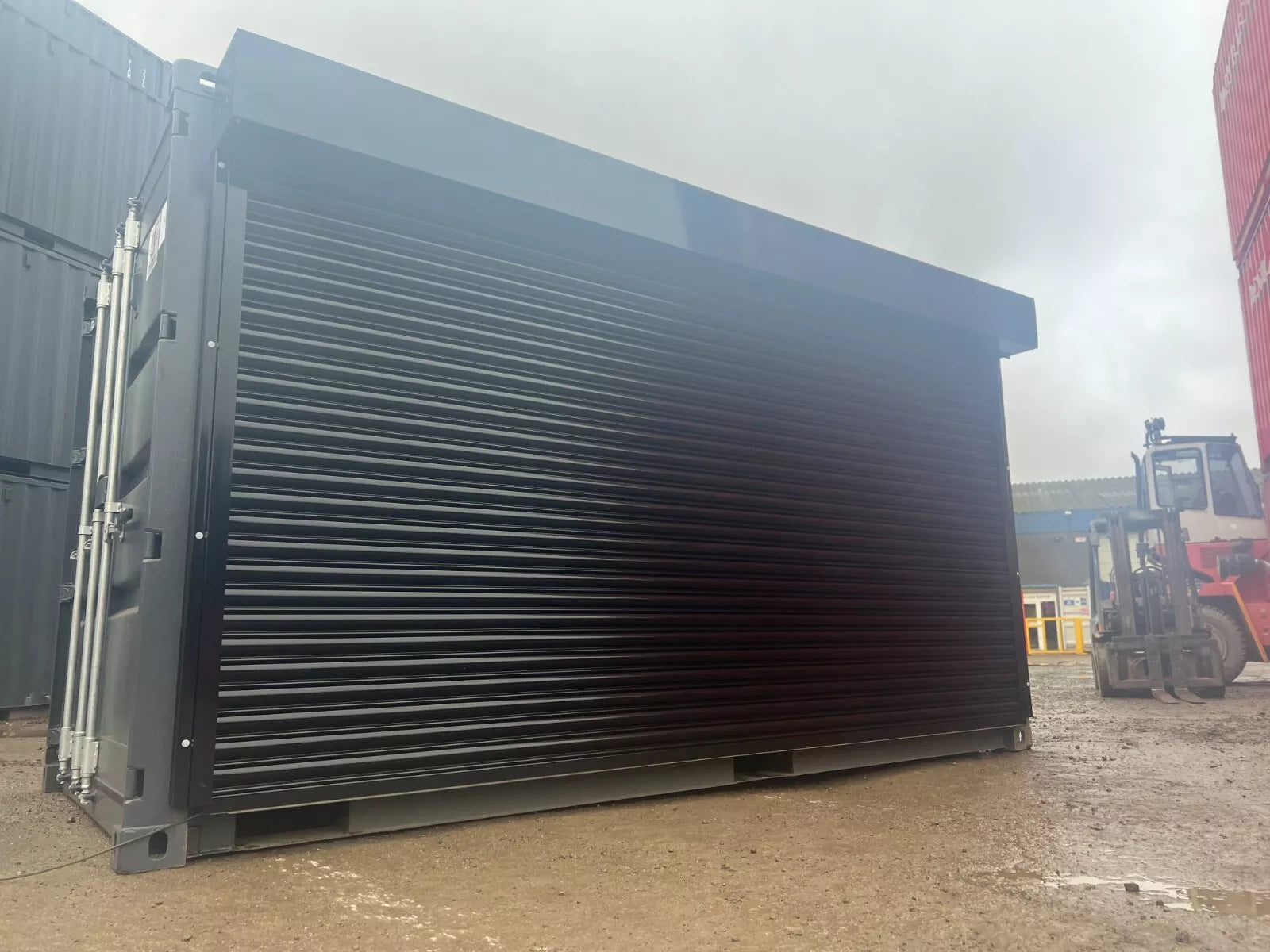 Shipping Container with Electrified Full Roll Up Side Opening image 2
