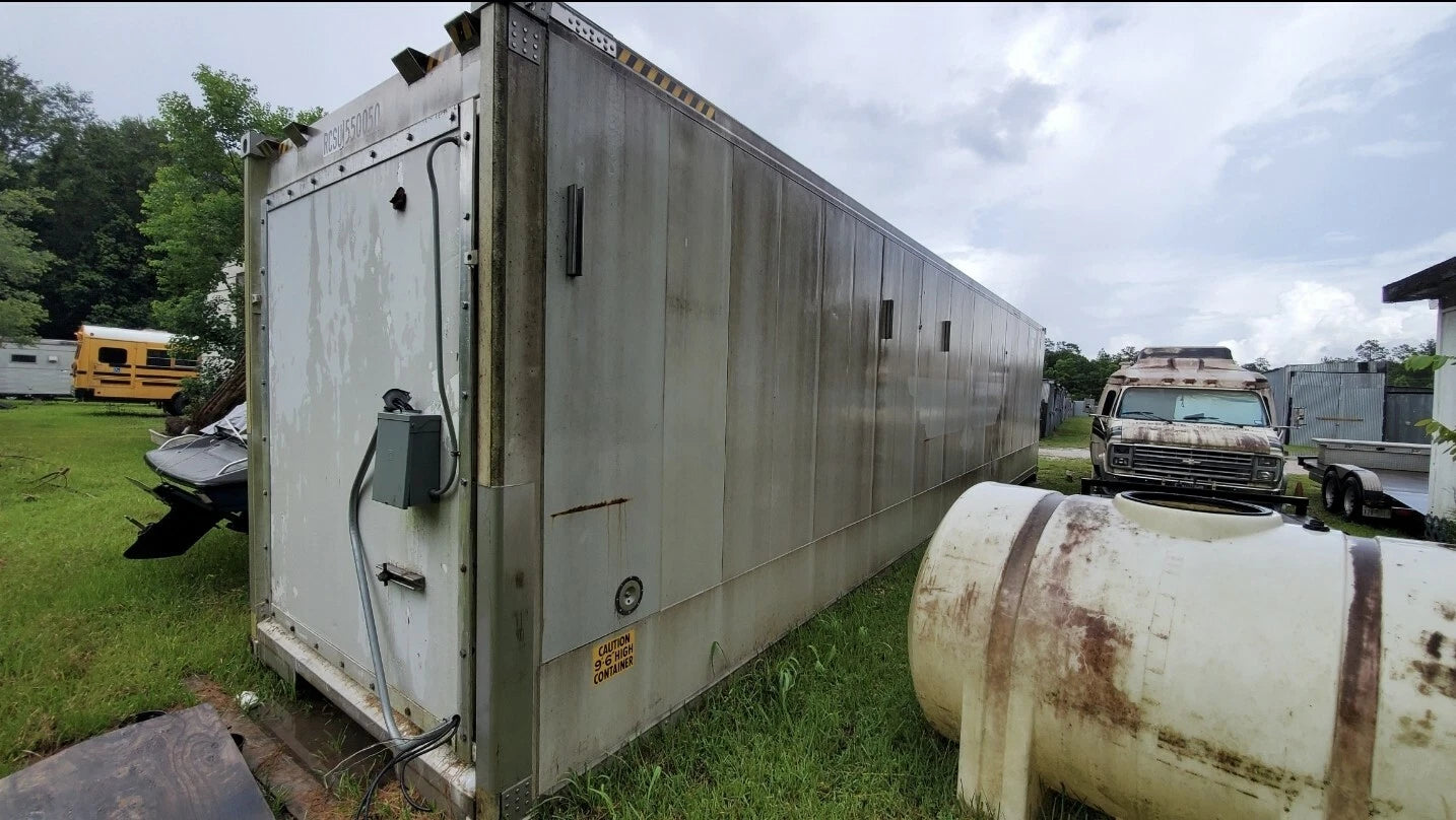 Stoughton Shipping Container (40ft) image 2