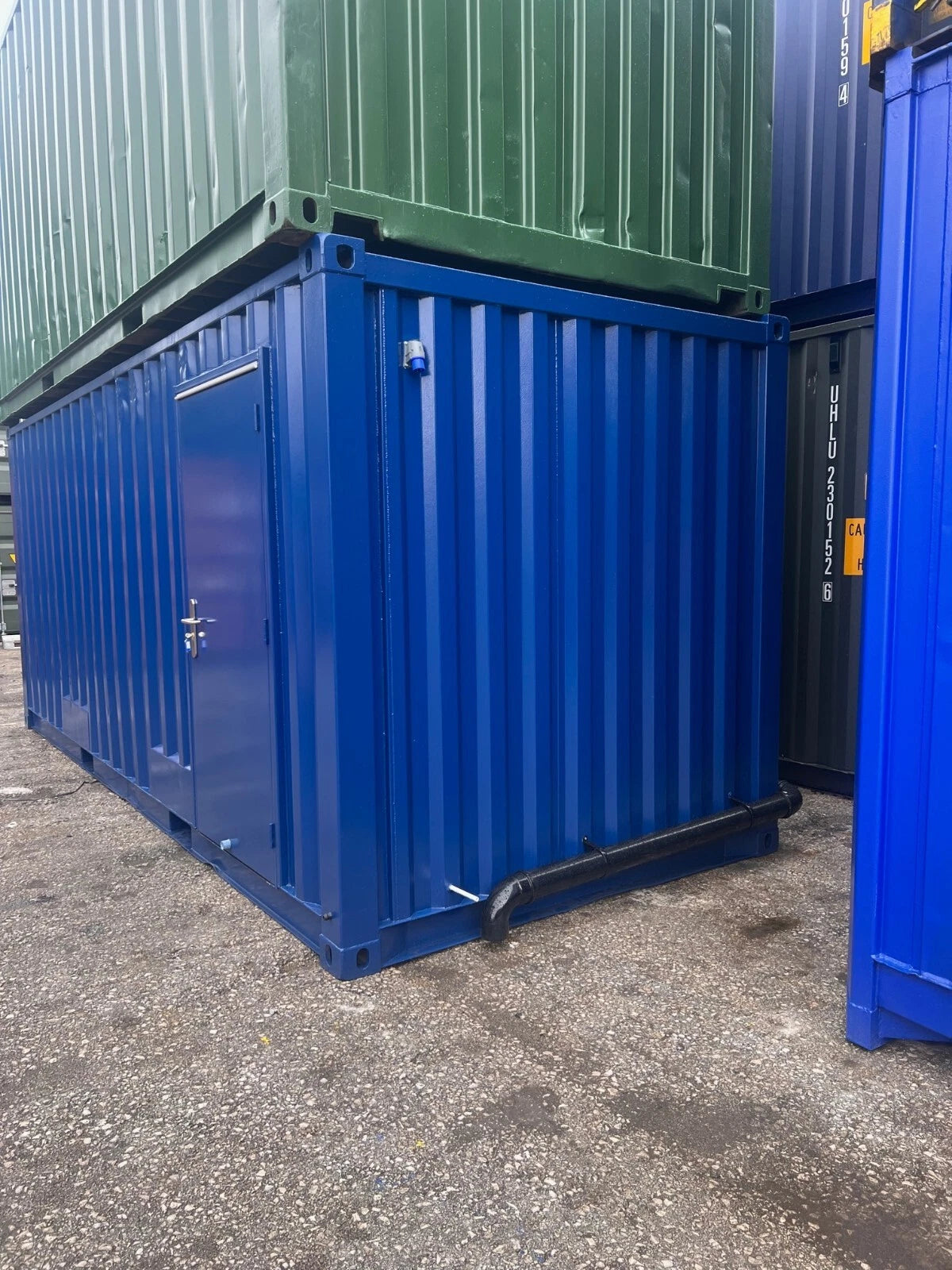 20ft x 8ft Shipping Container Toilet Block – Reading image 2