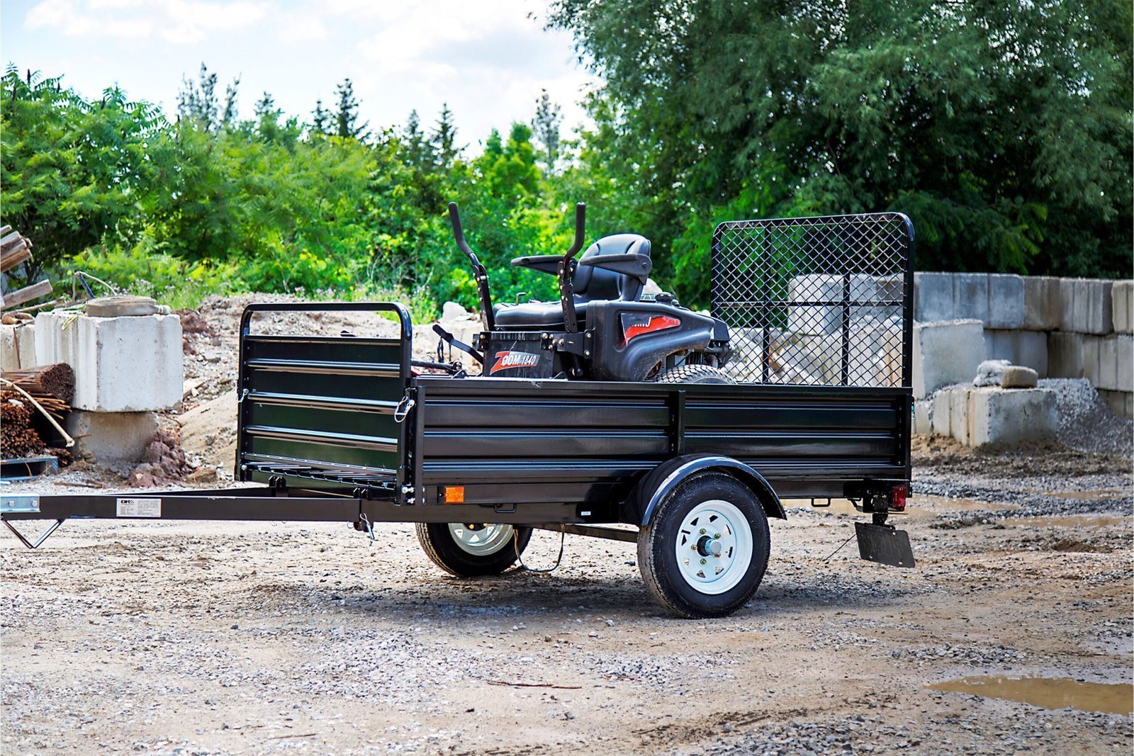 DK2 5-ft x 7-ft Steel Utility Trailer with Ramp Gate ( 1639-lb Capacity ) 2491711 image 5