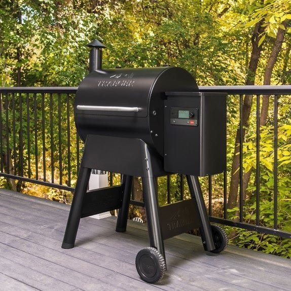 Traeger Black Pro 780 WiFi-Enabled Pellet Grill image 3