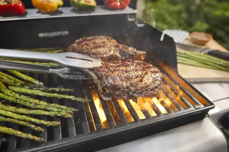 Weber Spirit E-325 Gas Grills image 1