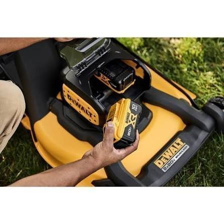 DeWalt dcmwsp256u2 2X20V MAX XR Cordless RWD Self Propelled Mower Kit image 3