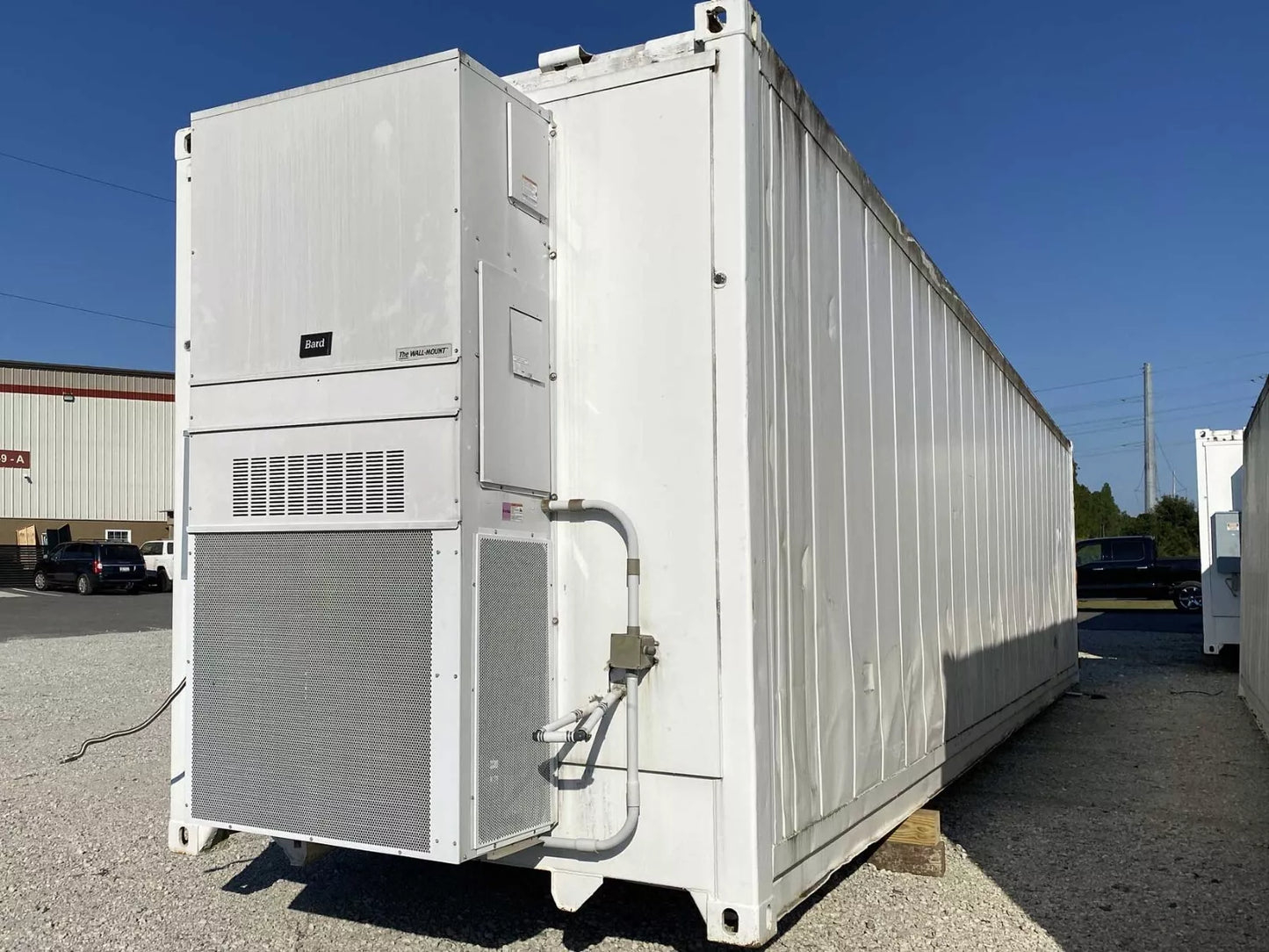 40 Foot High Cube Insulated Shipping Container with 5 Ton Bard HVAC image 0