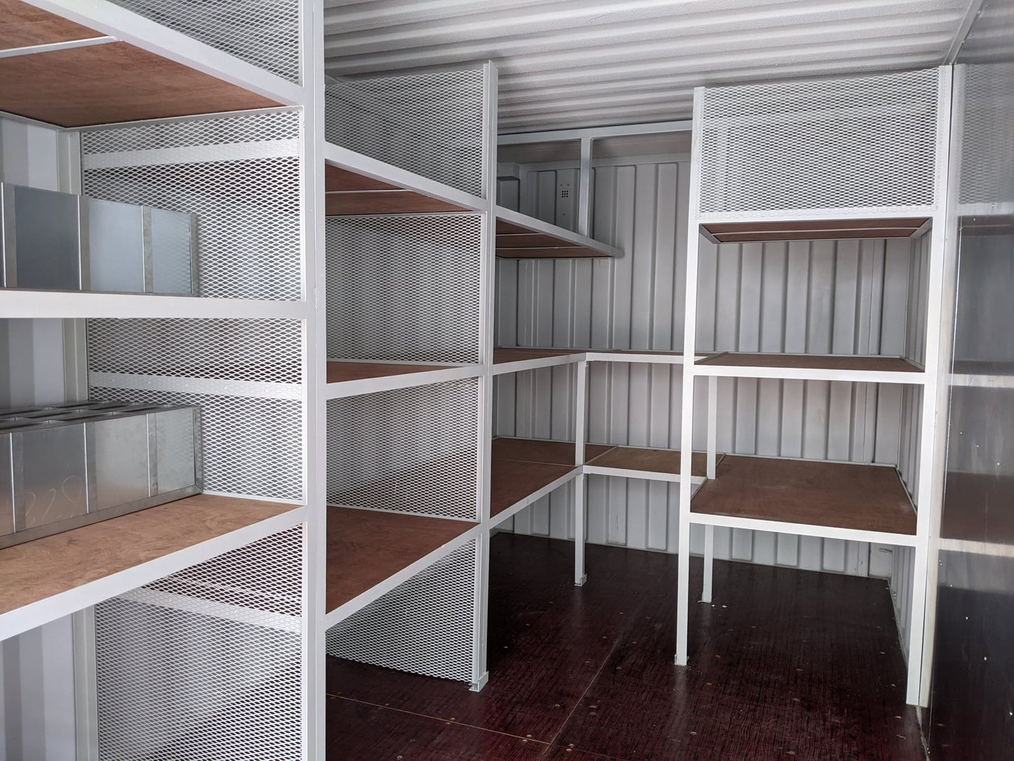 20Ft Workshop Containers With Shelves – Built for Durability and Performance image 3