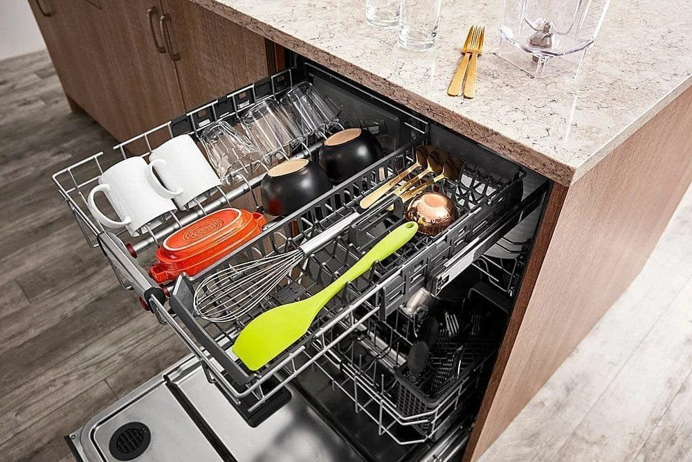 KitchenAid – Top Control Built-In Dishwasher with Stainless Steel Tub, FreeFlex Third Rack, 44dBA – Black stainless steel image 9