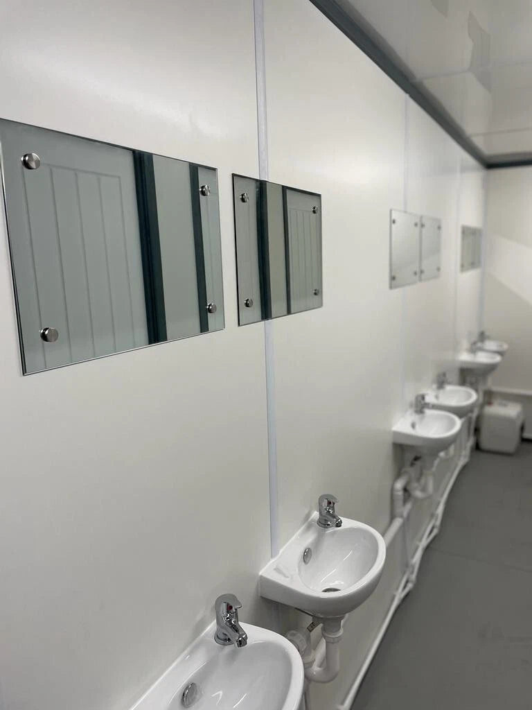 20ft x 8ft Shipping Container Toilet Block – Reading image 9