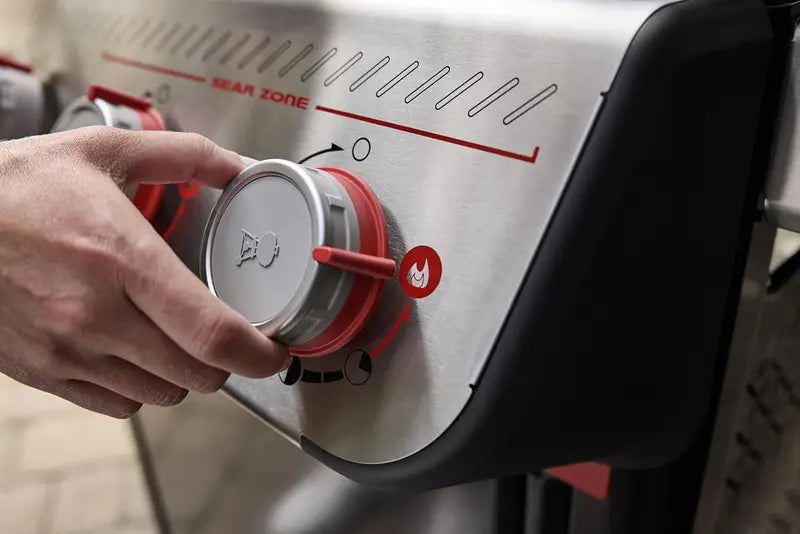 Weber Spirit E-325 Gas Grills image 2