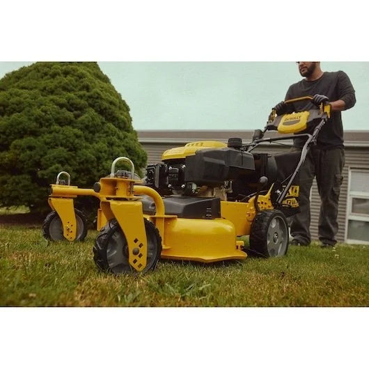DEWALT 28 in. 224cc 3-in-1 Self-Propelled Gas Push Lawn Mowers. image 2