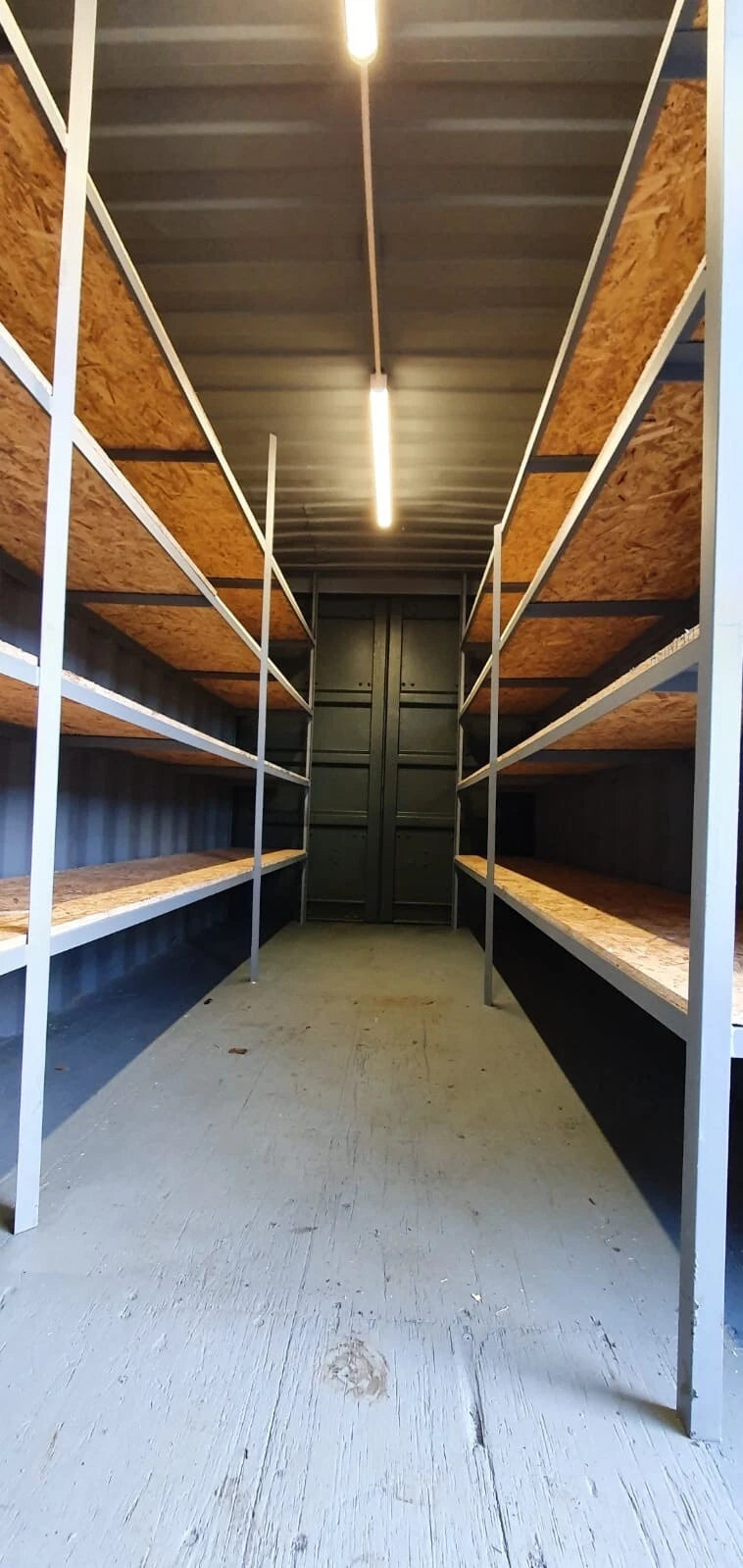 20 x 8Ft 9ft 6 high cube Container, With Anti Condensation, Lighting & Shelving. image 0