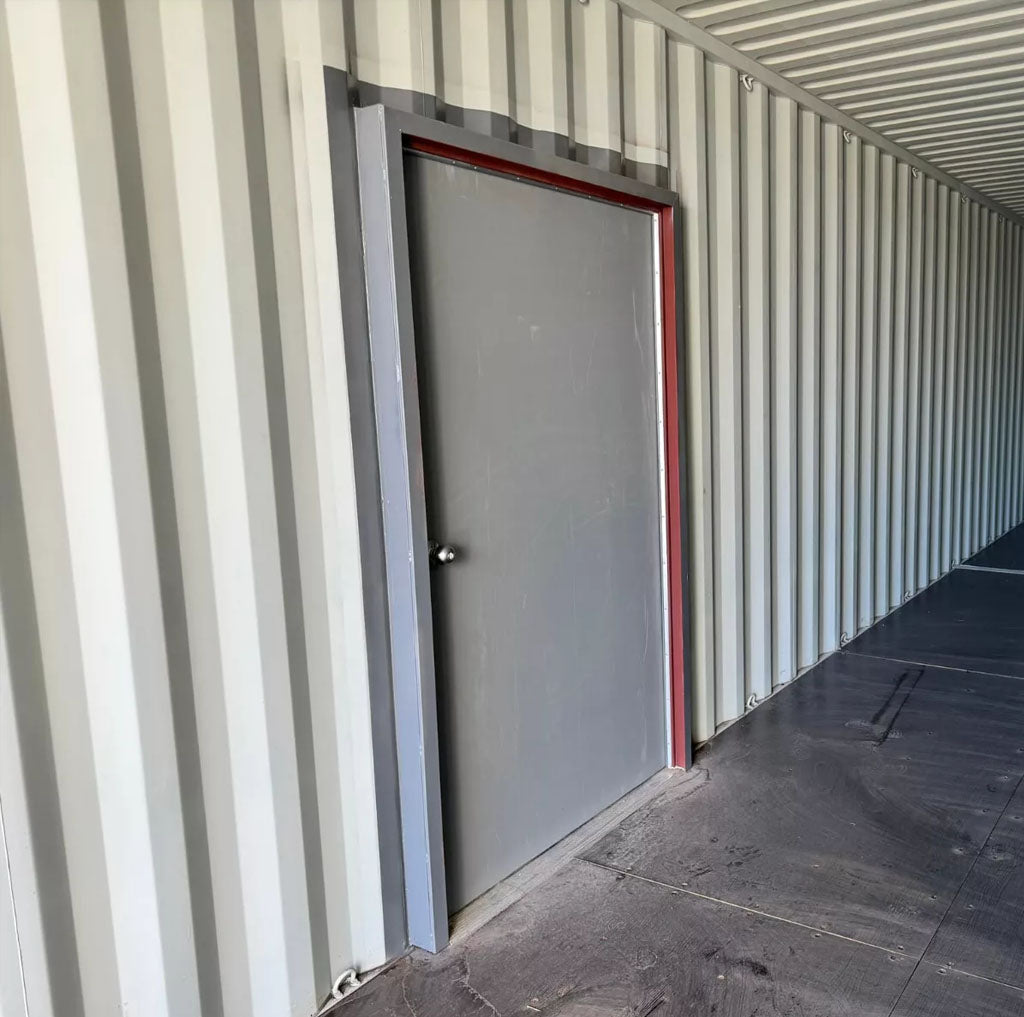 40ft shipping container with man door image 4