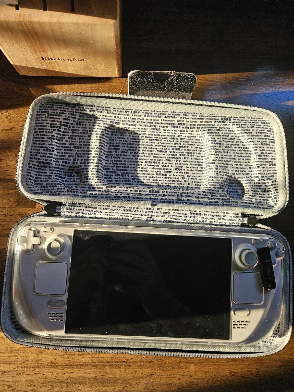 Valve Steam Deck OLED 1TB Handheld Console White Limited 6nm APU Wi-Fi6E image 2