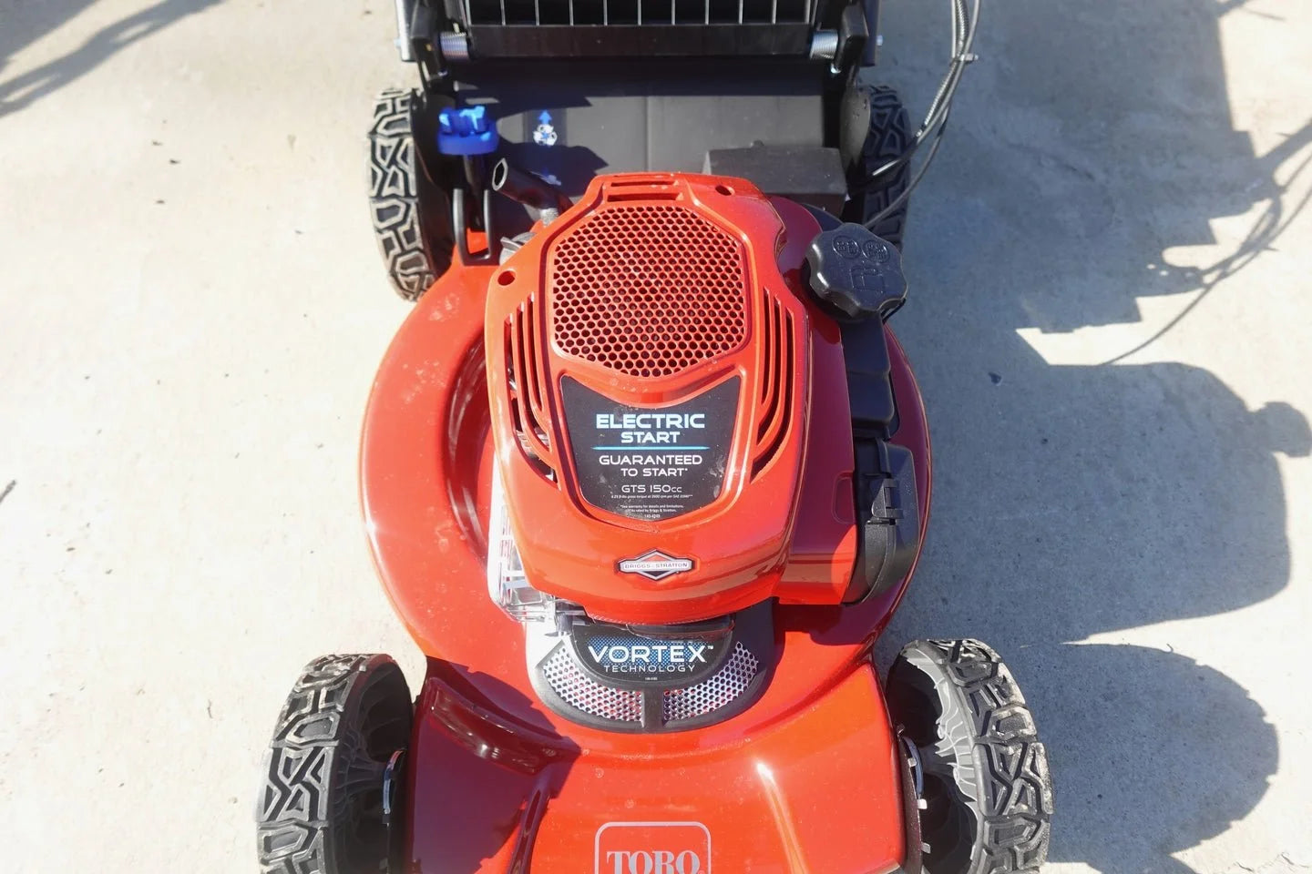 Toro 22″ Electric-Start Recycler Personal Pace Self-Propelled Gas Lawn Mowers. image 2
