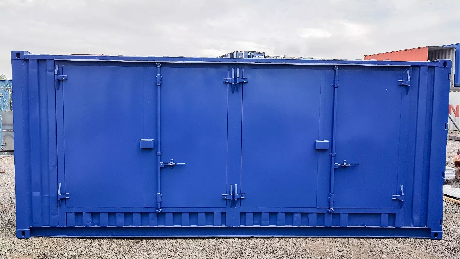 20×8 Bunded Container With Side Doors With Extra Door Secure Lock Boxes. image 3