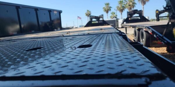 Big Tex 25GN 40′ Heavy-Duty Gooseneck Trailer – Tandem Dual Axle, Black Steel Deck image 1
