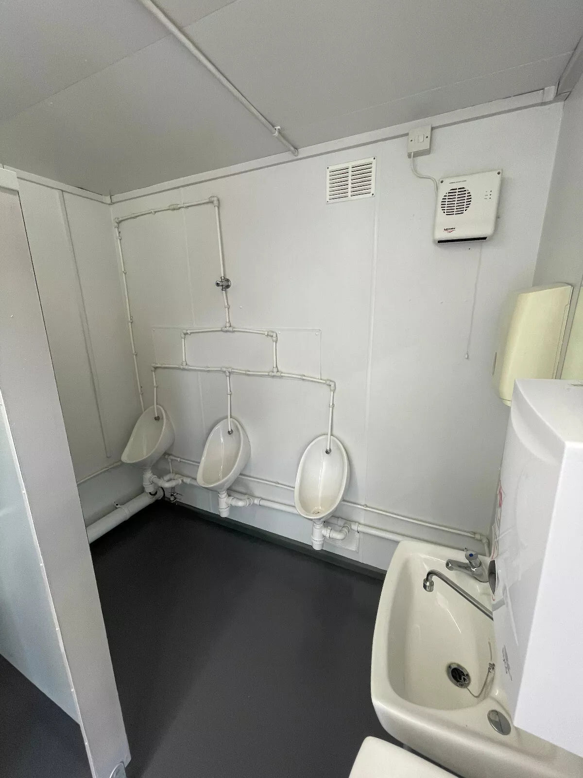 16ft x 9ft 3 + 1 toilet block image 2