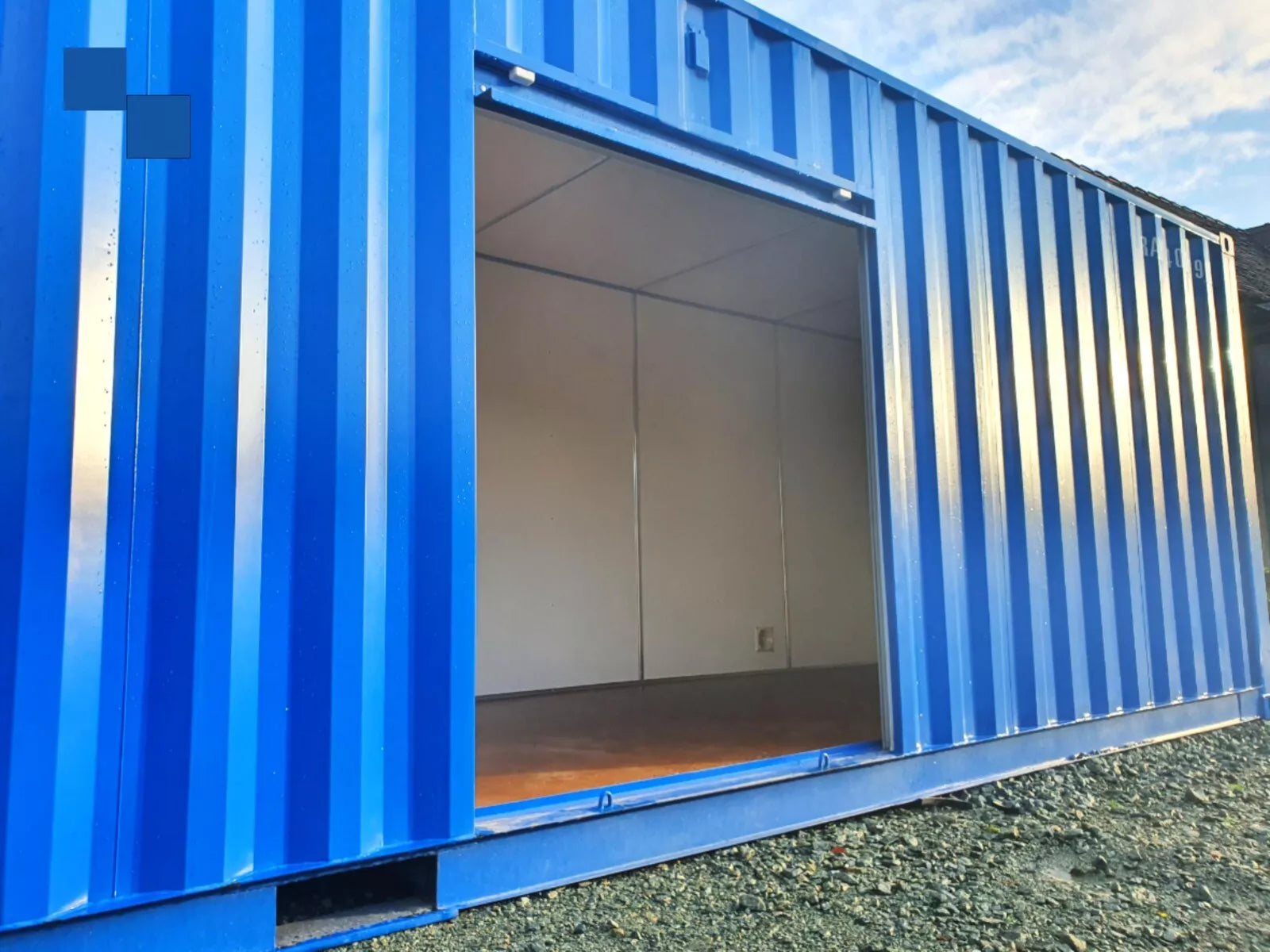 40ft Containers as Self Storage Rooms – Insulated – Ply Lined – Premium image 6