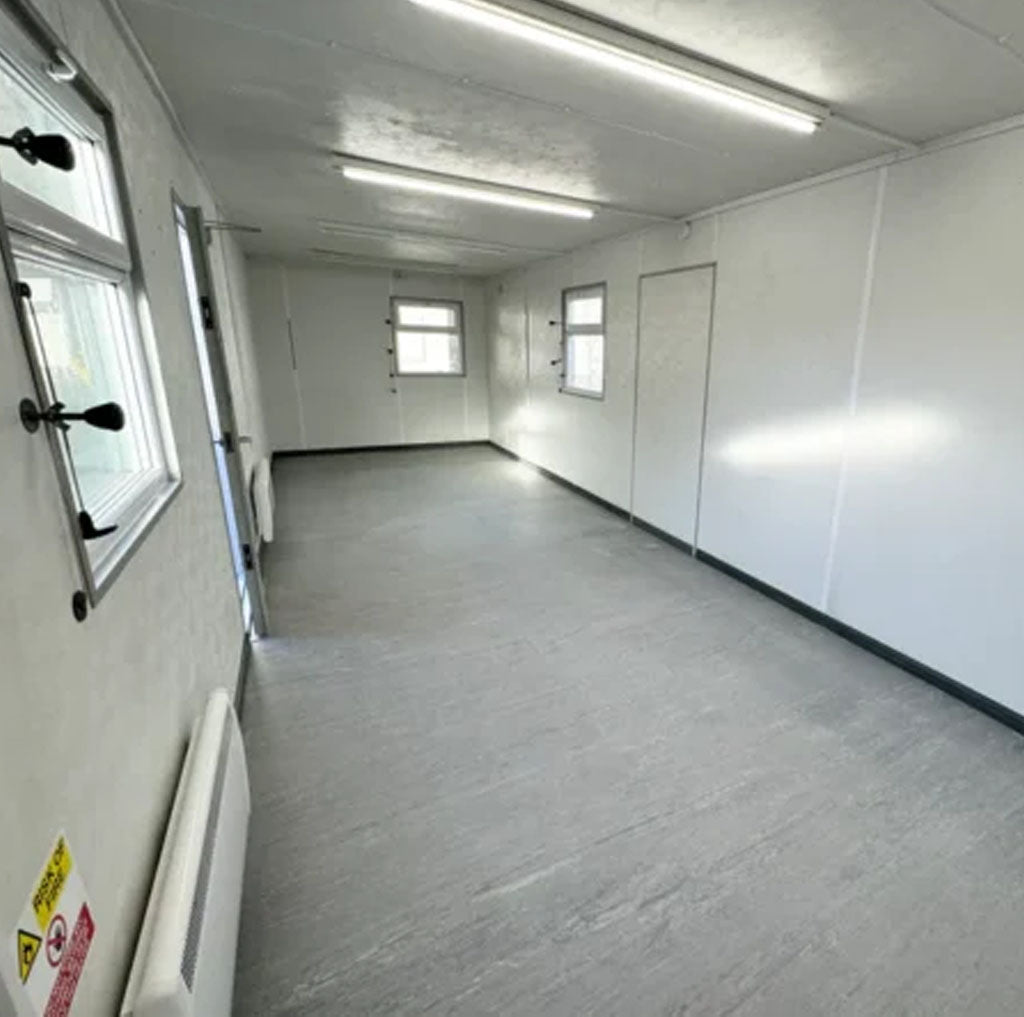 32 X 10ft Customized Containers image 1