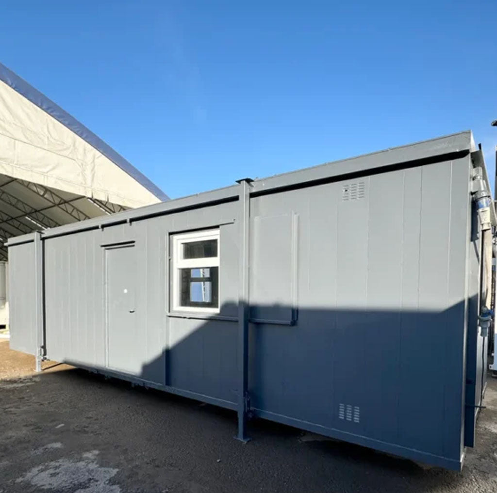 32 X 10ft Customized Containers image 5