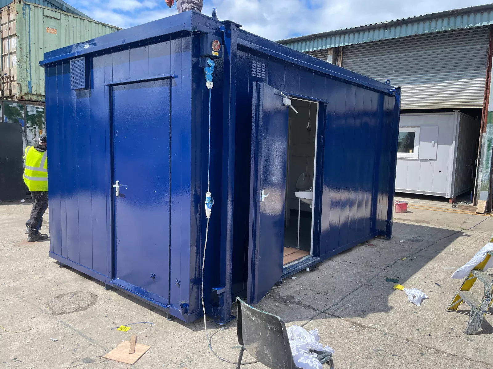 16ft x 9ft 3 + 1 toilet block image 0