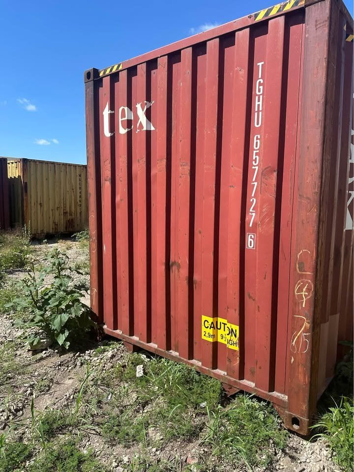 40 High Cube Shipping Container – Solid & Spacious! image 3