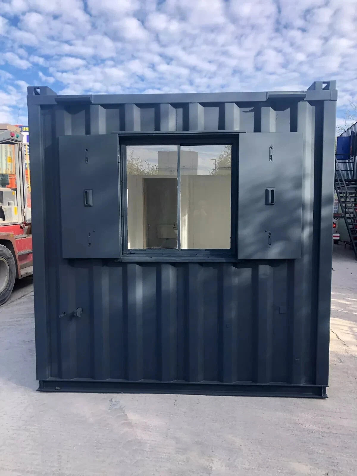 20FT X 8FT Office/Canteen/Toilet Anti Vandal/ Shipping Container image 2
