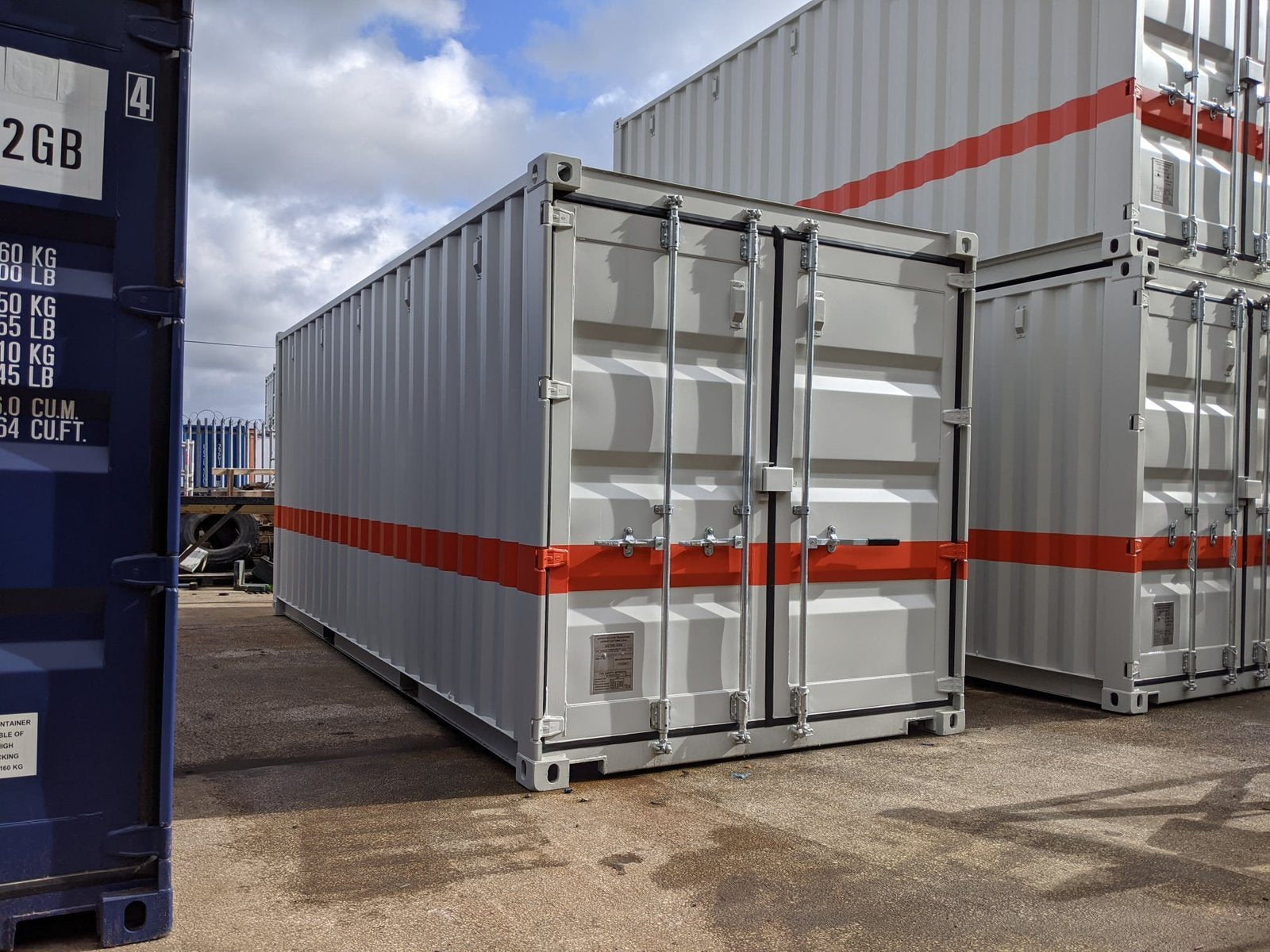 20Ft Workshop Containers With Shelves – Built for Durability and Performance image 1