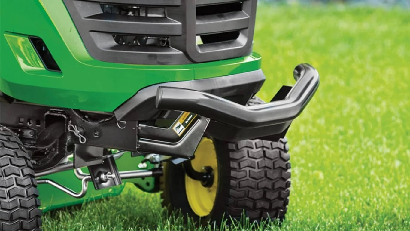 John Deere S130 Riding Lawn Mowers. image 3