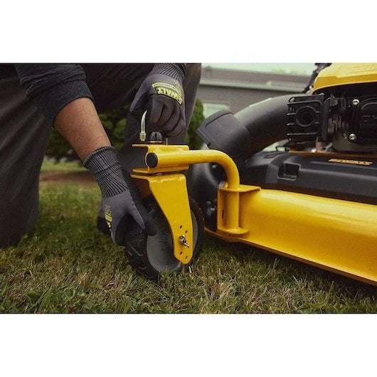 DEWALT 28 in. 224cc 3-in-1 Self-Propelled Gas Push Lawn Mowers. image 1